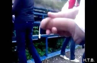 فاحشه خودش fucks در دانلودسکس کمحجم بیدمشک و fucks در dildo به مقعد او
