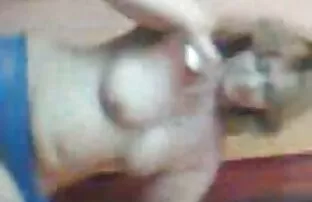 گربه زیبا هرگز موجب صرفه جویی در فریبندگی خود را از رابطه جنسی شیرین و با لذت در دانلود کلیپ سکسی کم حجم برای موبایل معرض یک بالش مرطوب در زیر یک بدن مرد قدرتمند