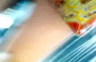 زن زیبا می شود در یک کلبه دانلود کلیپ سکسی کم حجم خارجی در یک وانت